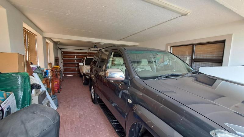 4 Bedroom Property for Sale in Jongensfontein Western Cape